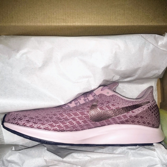 Nike Shoes - BRAND NEW Nike Air Zoom Pegasus 35 Running Shoe